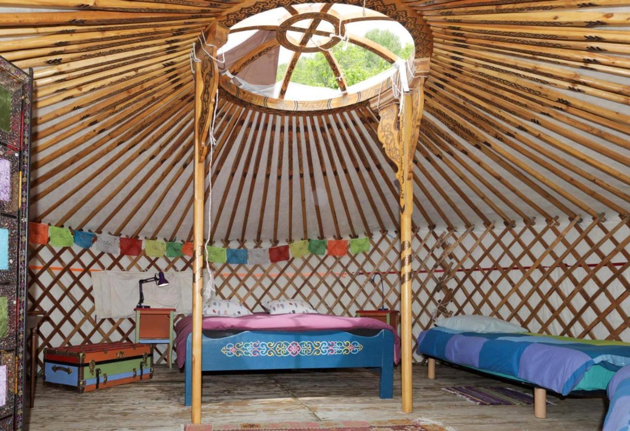 La Yourte Du Masfranc Otel Latour-de-Carol Dış mekan fotoğraf